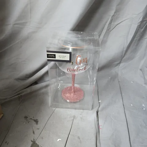 PAIR OF GIN O'CLOCK GIN GLASS β PINK GLITTER (BOXED)