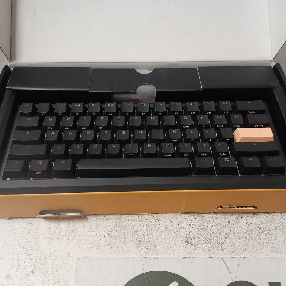 DUCKY KEYBOARD – BLACK MECHANICAL