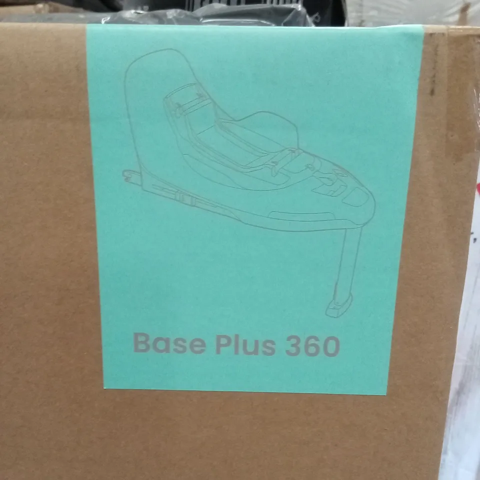 BOXED SILVER CROSS CAR SEAT AND I-SIZE BASE (2 BOXES)