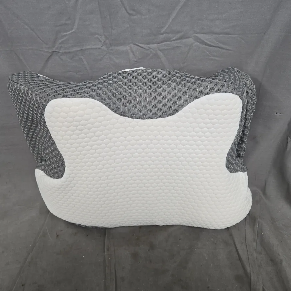 MEMORY FOAM PILLOW 