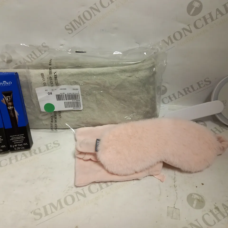 LOT OF 4 HEALTH & BEAUTY ITEMS