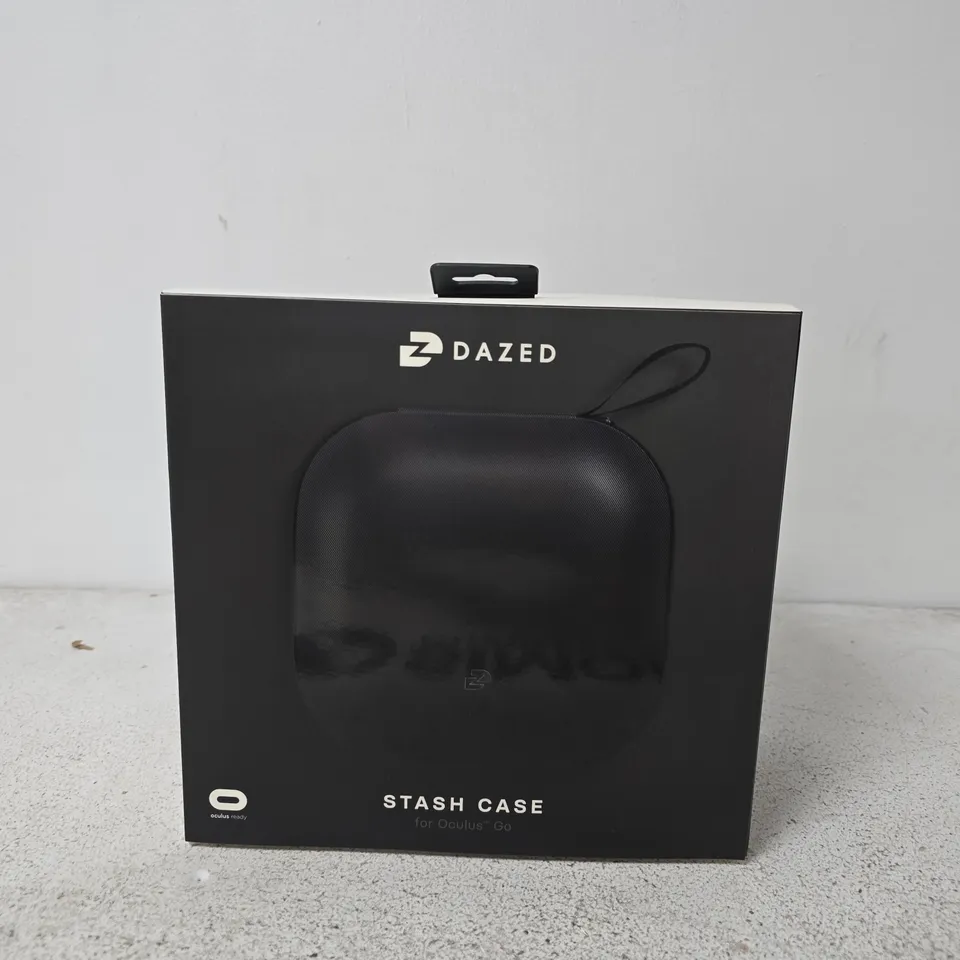 LARGE BOX OF APPROX 10 DAZED STASH CASE FOR OCULUS GO – BOXED