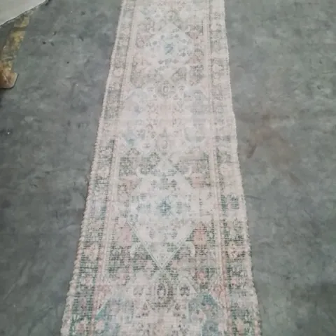 QUALITY DESIGNER AREA RUG - APPROXIMATELY 240X60CM