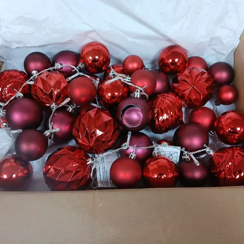 RED PRE LIT BAUBLE GARLAND - COLLECTION ONLY