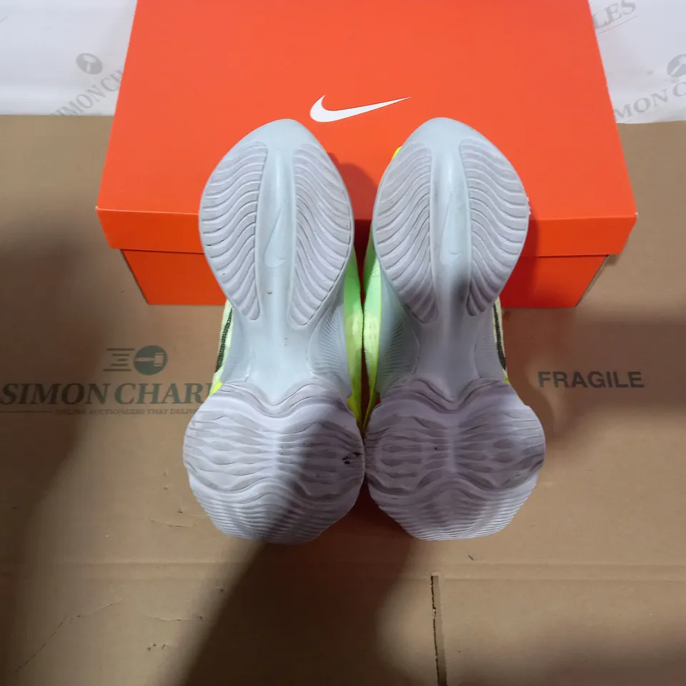 BOXED PAIR OF NIKE MULTICOLOURED TRAINERS SIZE 10