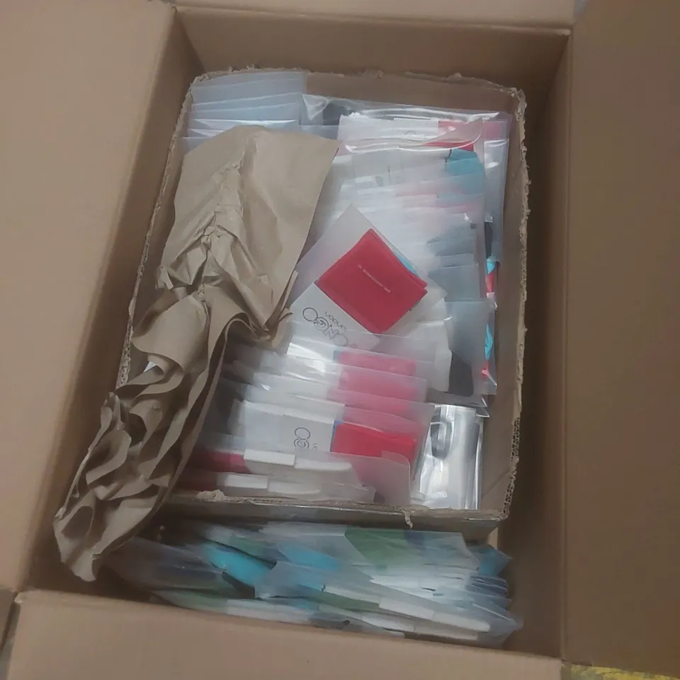 BOX TO CONTAIN APPROX 100 BRAND NEW PAIRS OF PONGO LONDON CYCLING SOCKS - COLOURS VARY // SIZE: L-XL // 1 PAIR PER PACK