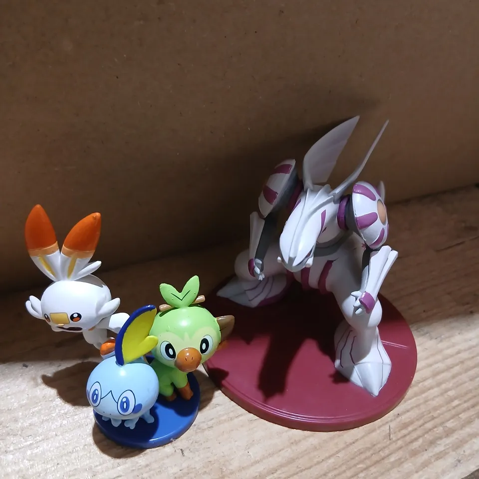 LARGE QUANTITY OF ASSORTED POKEMON FIGURES