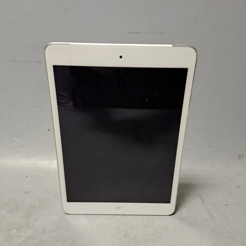 APPLE IPAD A1490