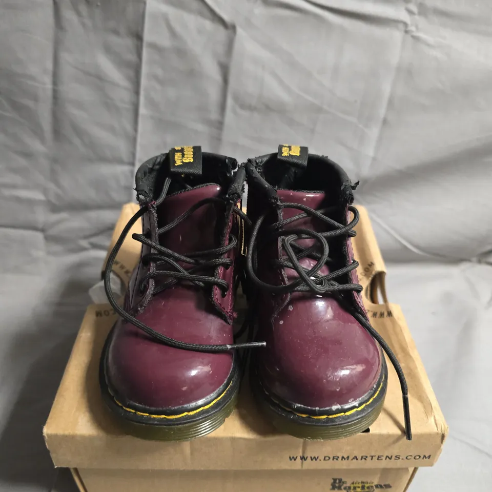 BOXED PAIR OF DR.MARTENS 1460 PATENT SHOES - UK SIZE 3 - KIDS