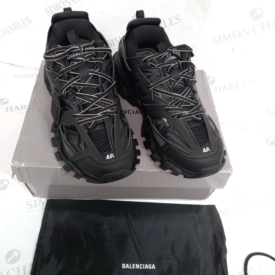 BOXED PAIR OF BALENCIAGA TESS.S.GOMMA BLACK TRAINERS SIZE 12