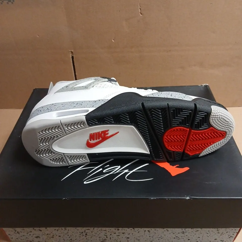 NIKE AIR JORDAN 4 RETRO WHITE TRAINERS BOXED UK 8.5