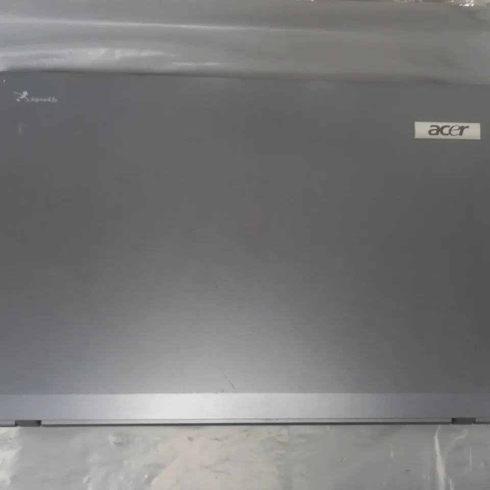 ACER TRAVELMATE 5335 15 INCH CELERON 900 2.20GHZ