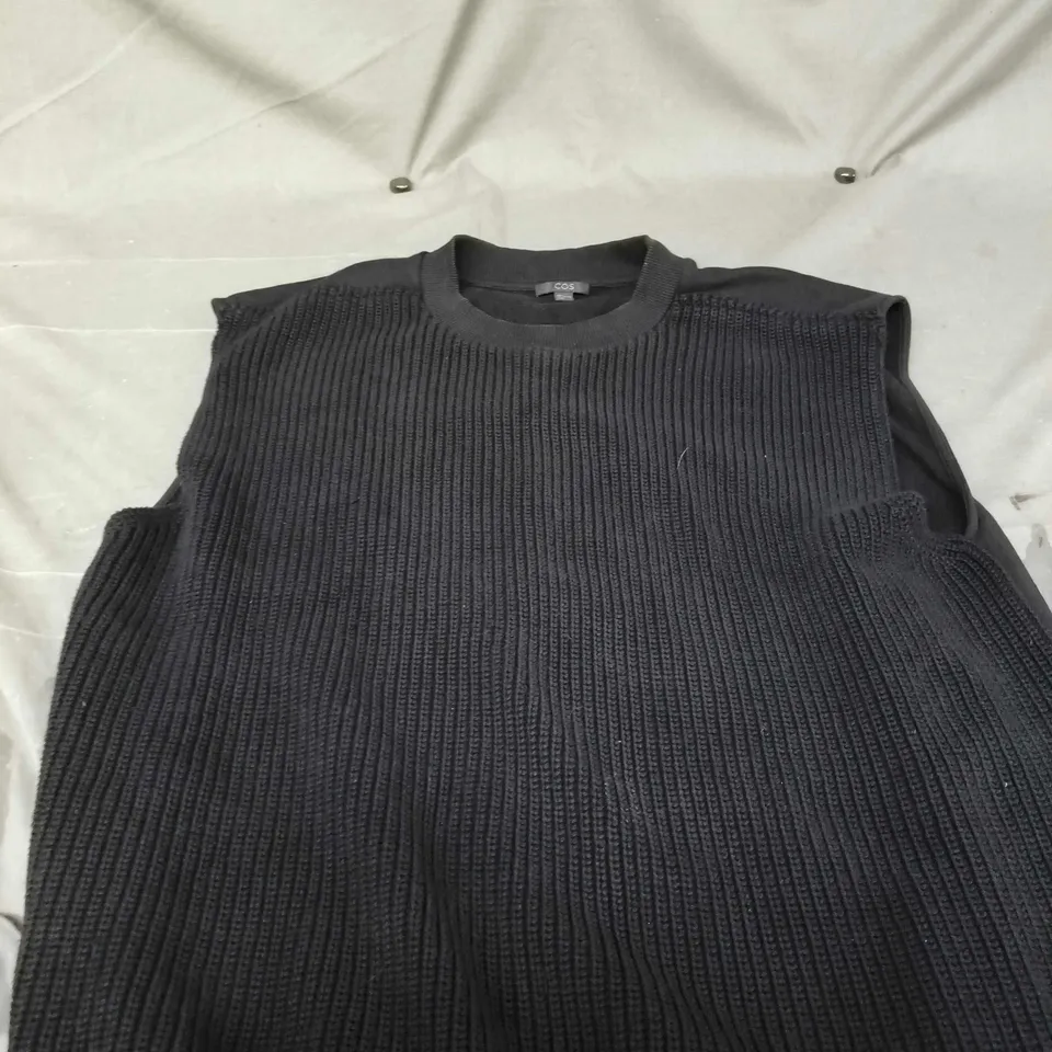 COS BLACK RIBBED KNIT SLEEVELESS TOP – SIZE L 