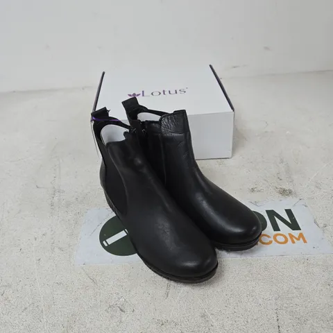 LOTUS DRESDEN ULB382 BLACK LEATHER CHELSEA BOOTS – UK 7 (EU 41)