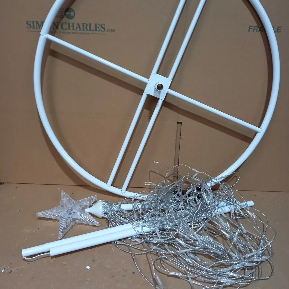 WATERFALL LED INDOOR/OUTDOOR CHRISTMAS TREE LIGHT RRP £59.99