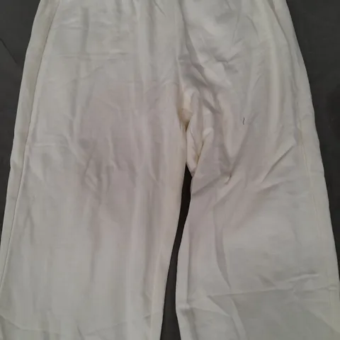 ZARA PANTS IN CREAM SIZE 11-12