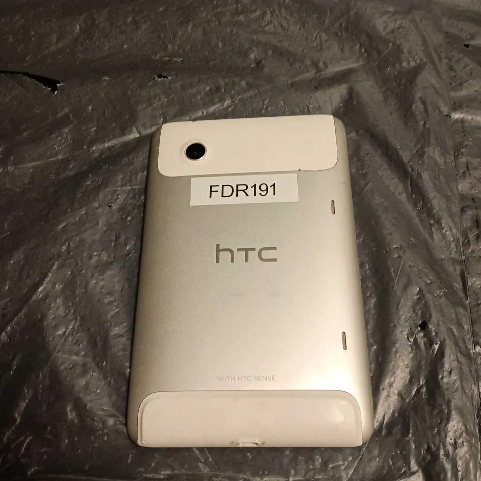 HTC TABLET - WHITE/SILVER (WITH HTC SENSE) 