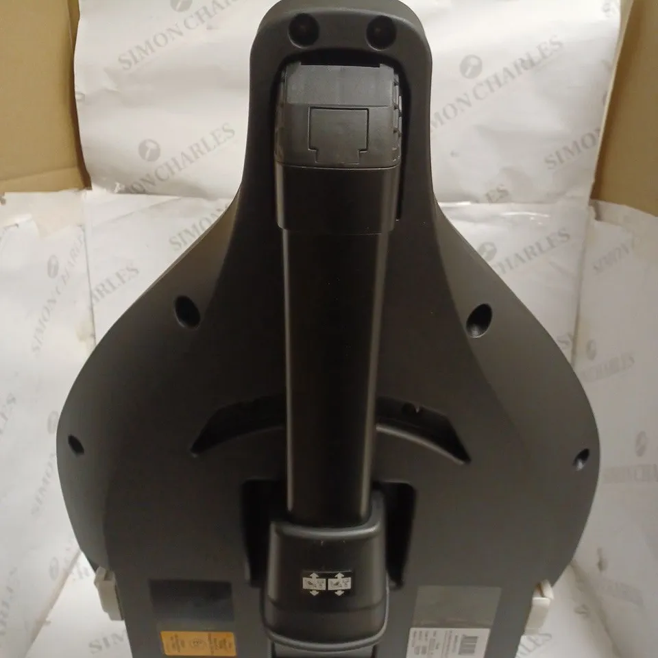 BOXED MAXI-COSI FAMILYFIX 360 PRO CAR SEAT - ISOFIX BASE. 