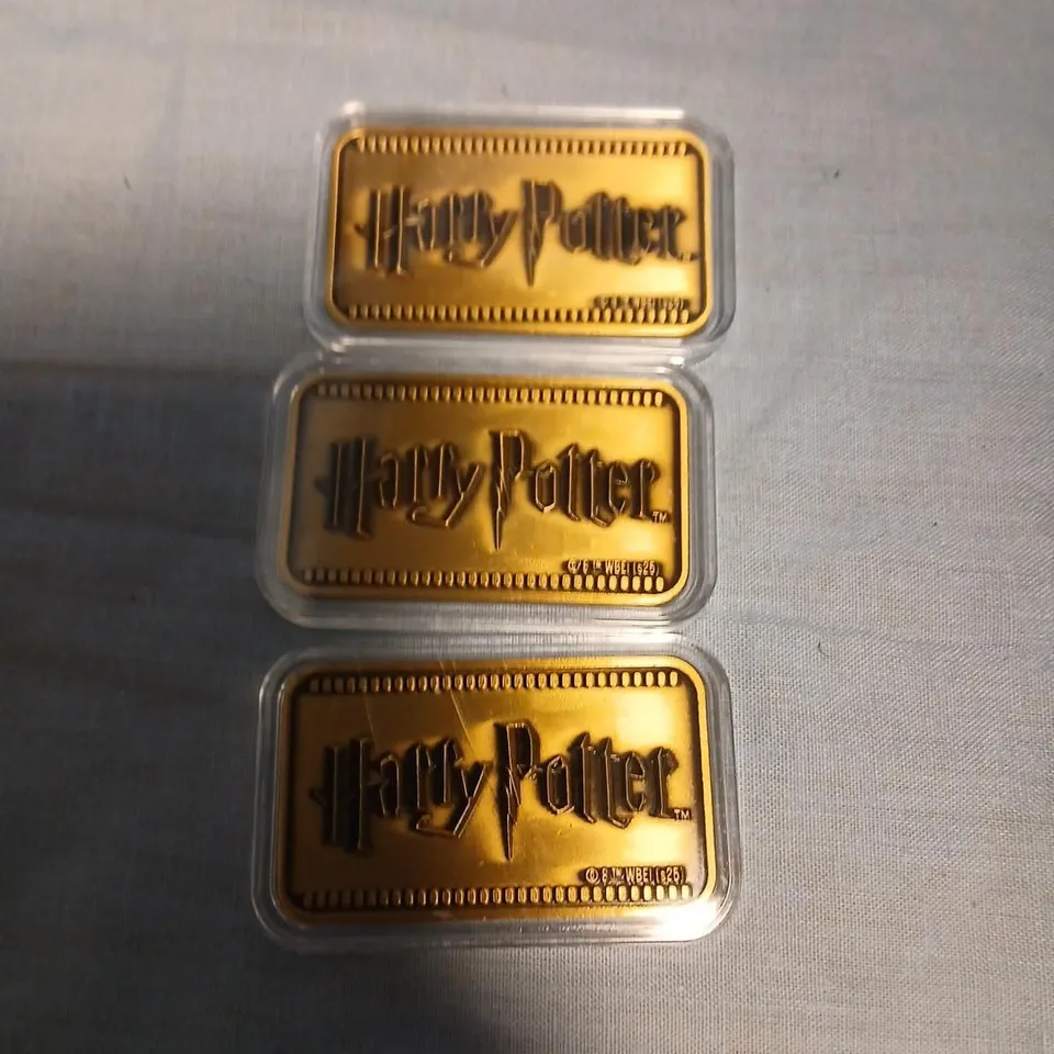 HARRY POTTER DECORATIVE GOLD-TONE BARS (SET OF 3) – IN CAPSULES
