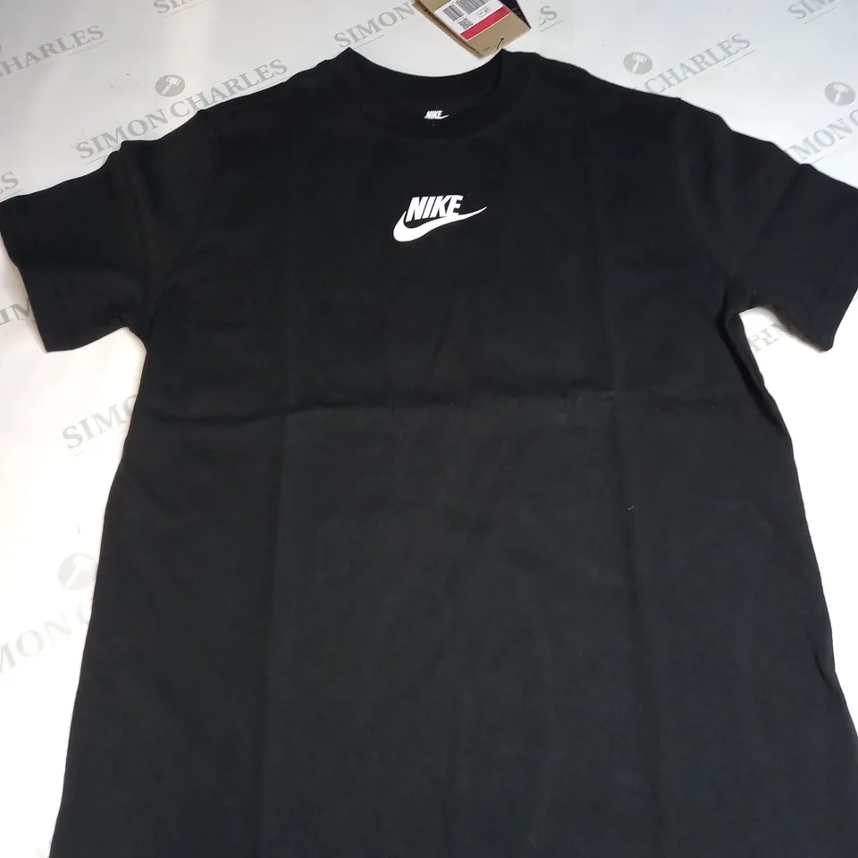 KIDS NIKE LOGO PRINT FLY T-SHIRT SIZE L 