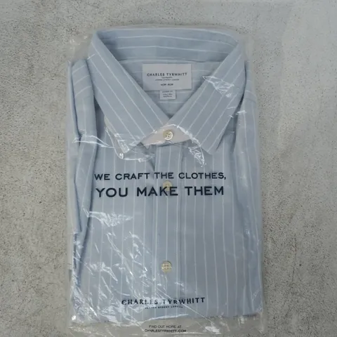 BAGGED CHARLES TYRWHITT NON-IRON CLASSIC FIT SHIRT IN BLUE SIZE 17.5/38"