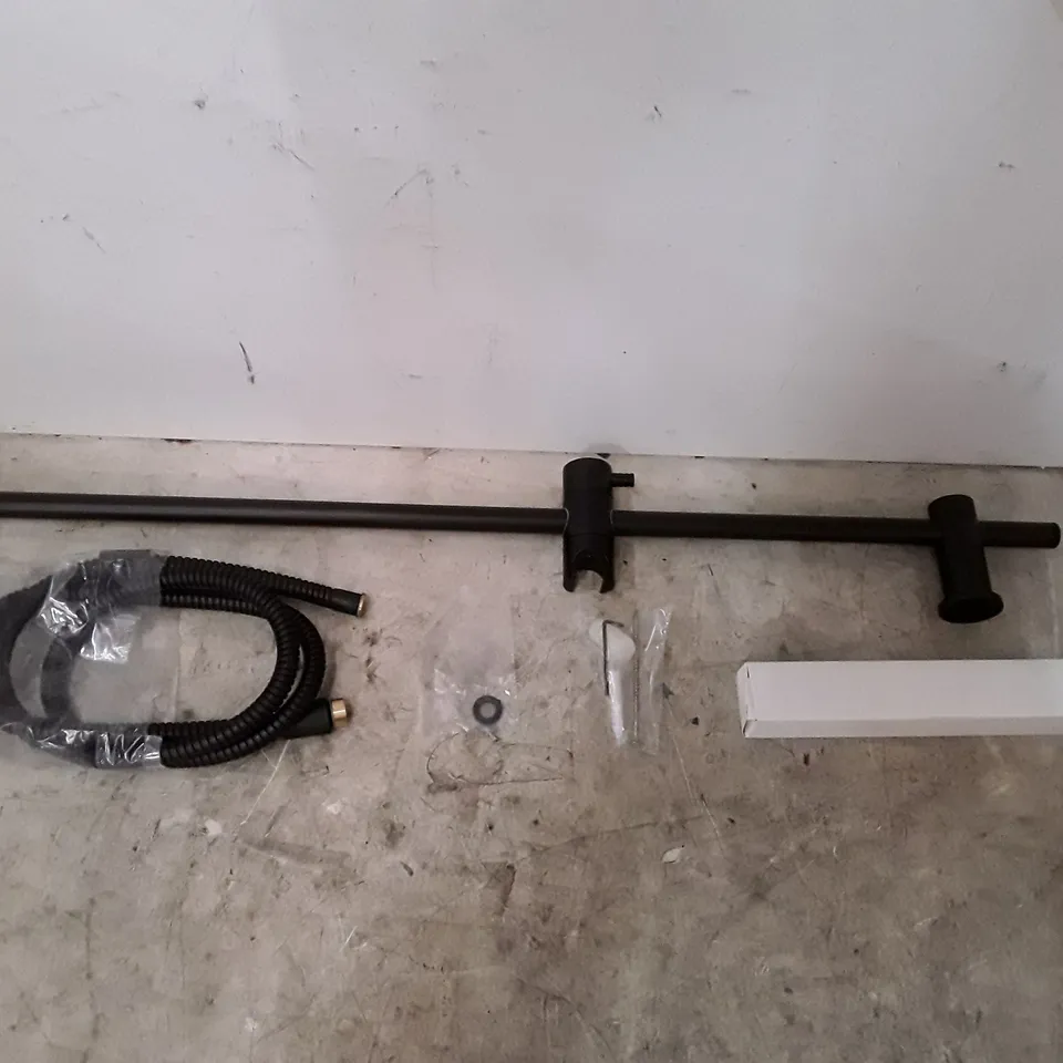 BOXED CALYPSO ROSA SLIDE RAIL, HOSE & OUTLET ELBOW