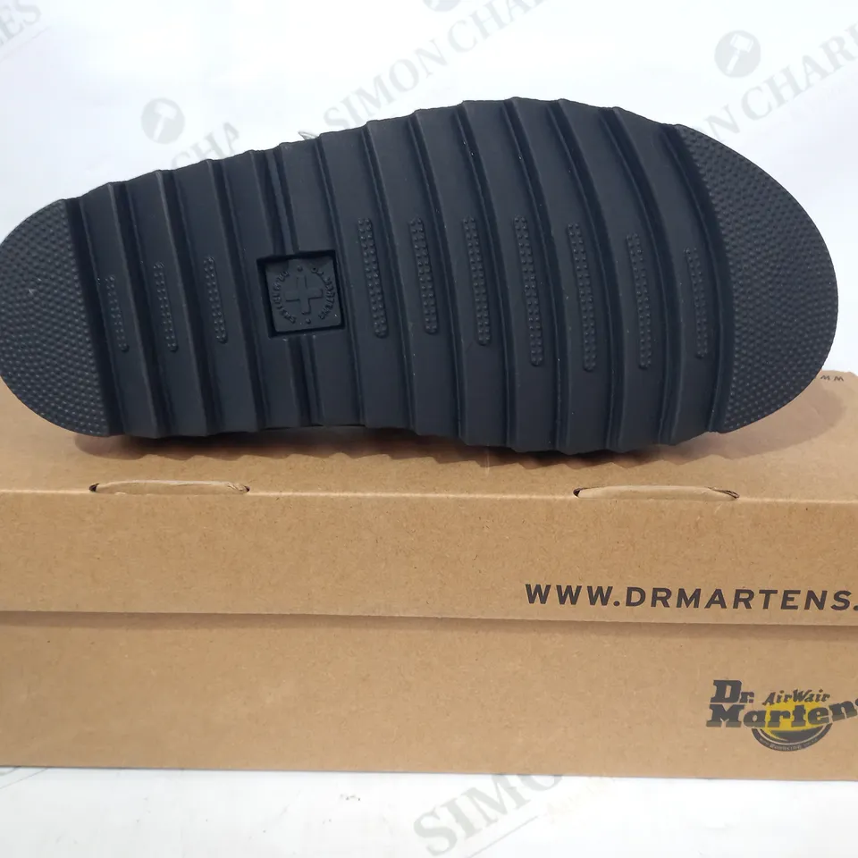 BOXED PAIR OF DR MARTENS BLAIRE OPEN TOE SANDALS IN WHITE UK SIZE 5