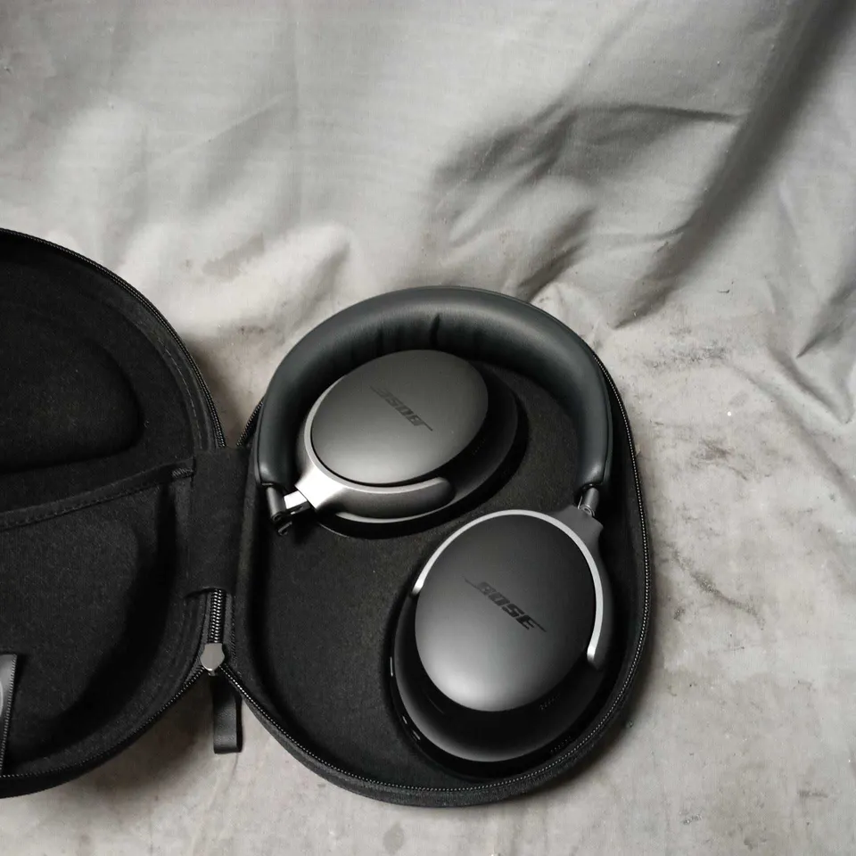 BOSE QUIETCOMFORT ULTRA HEADPHONES – WIRELESS, WITH HARD CASE & BOX