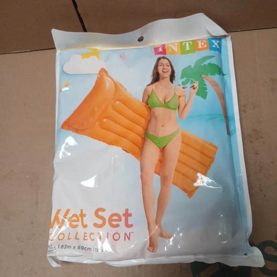 FIVE INTEX WET SET COLLECTION AIR MATS