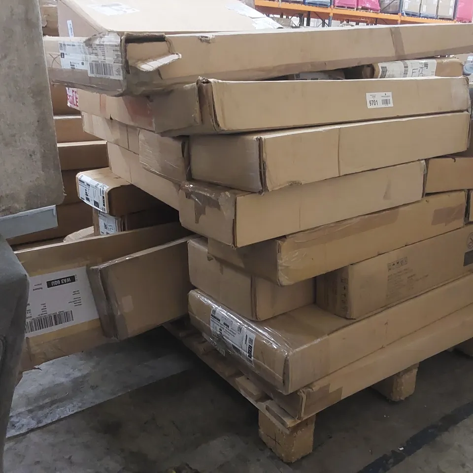 PALLET OF ASSORTED BOXED FURNITURE AND FURNITURE PARTS 