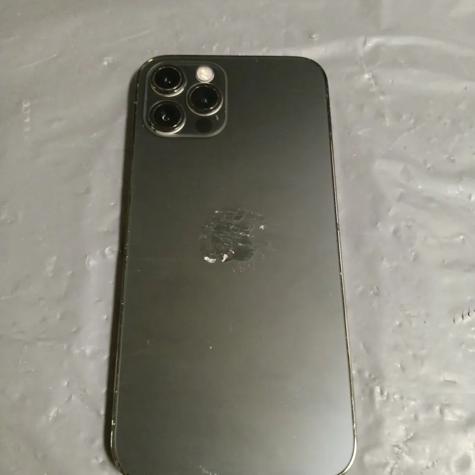 APPLE IPHONE 12 PRO SMARTPHONE IN BLACK