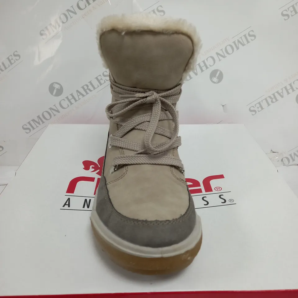 BOXED RIEKER ANTISTRESS WARM HIKING BOOTS, CREAM - SIZE 5