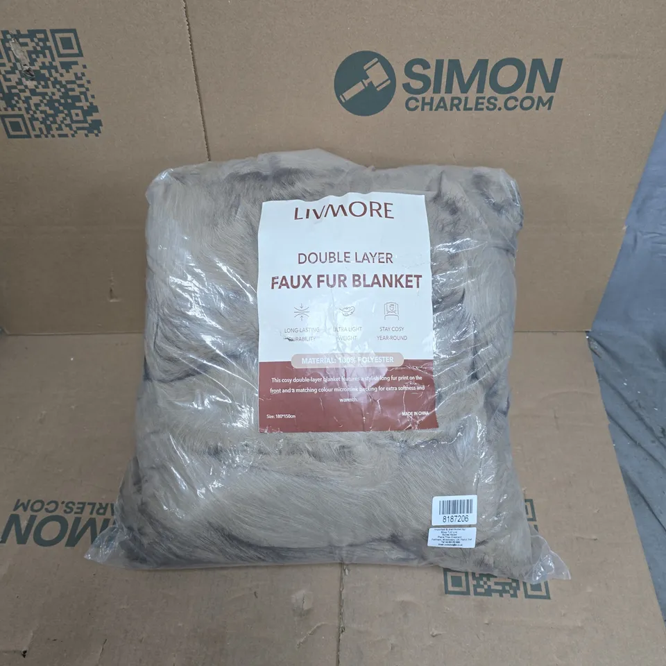 LIVMORE DOUBLE LAYER FAUX FUR BLANKET - 180 X 150 CM