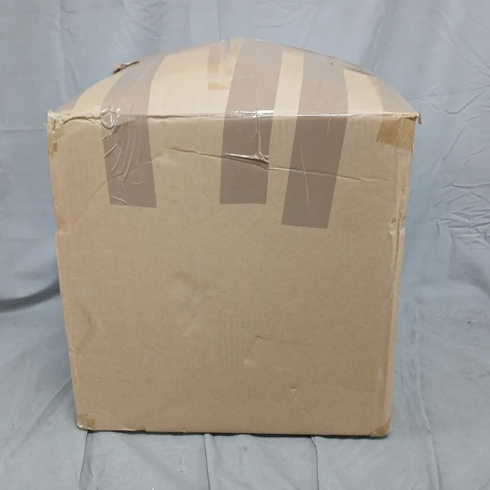 GRUMPY GARDENER SET OF 2 INTEGRATED SAUCER TWIST POTS