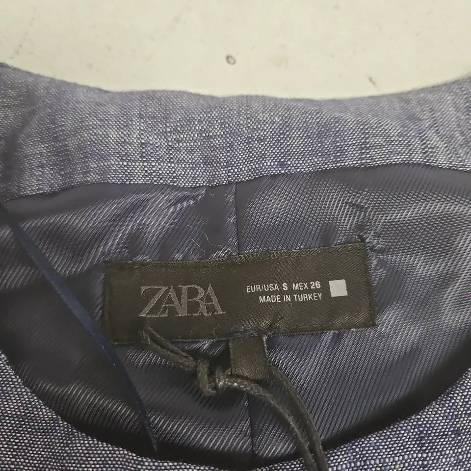 ZARA WOMEN'S CHAMBRAY SLEEVELESS BUTTON-FRONT VEST, BLUE - UK SIZE S (EUR/USA S; MEX 26) MADE IN TURKEY