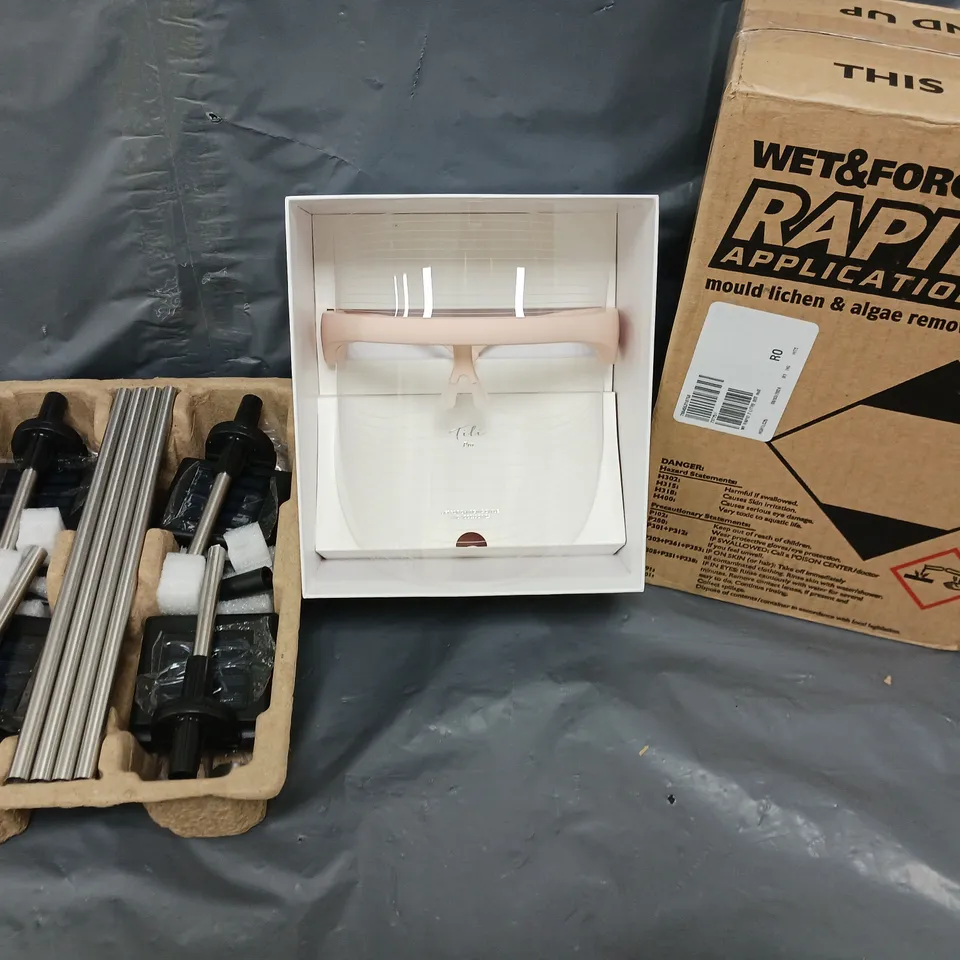 APPROXIMATELY 7 ASSORTED HOUSEHOLD PRODUCTS TO INCLUDE SOLAR LIGHTS, TILI FACE MASK, WET & FORGET ALGAE REMOVER ETC