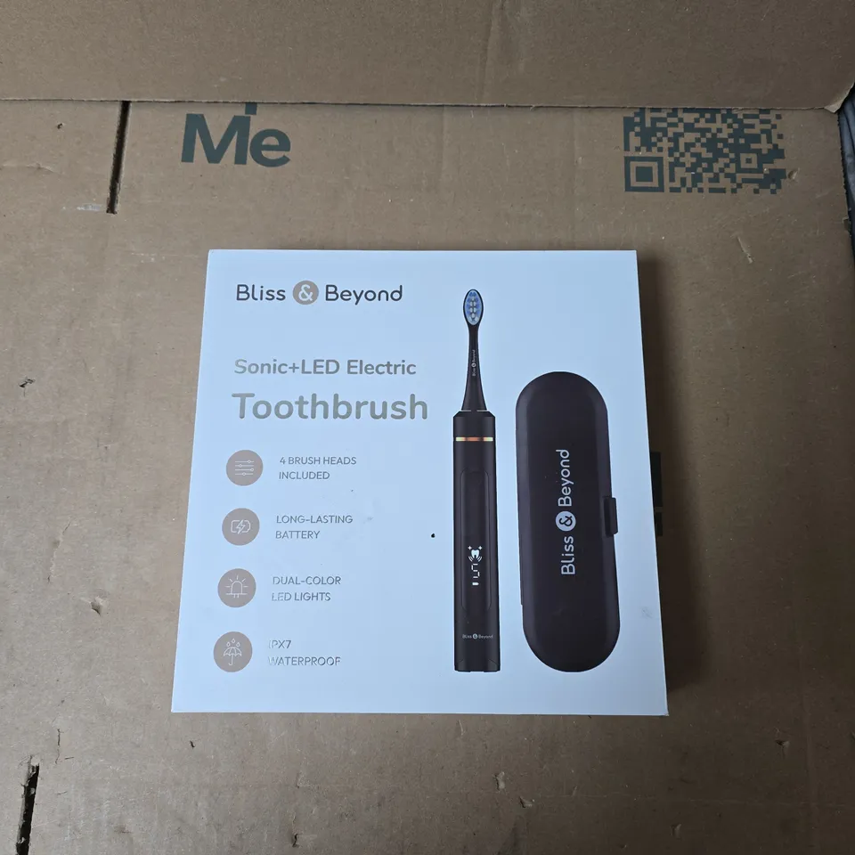 BLISS & BEYOND SONIC+LED ELECTRIC TOOTHBRUSH KIT WITH 4 BRUSH HEADS & CHARGING DOCK