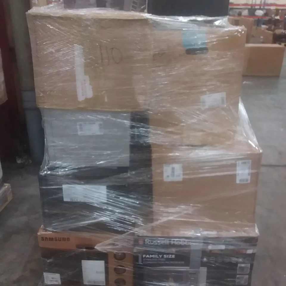 PALLET OF APPROXIMATELY 15 ASSORTED KITCHEN APPLIANCES ITEMS INCLUDING 