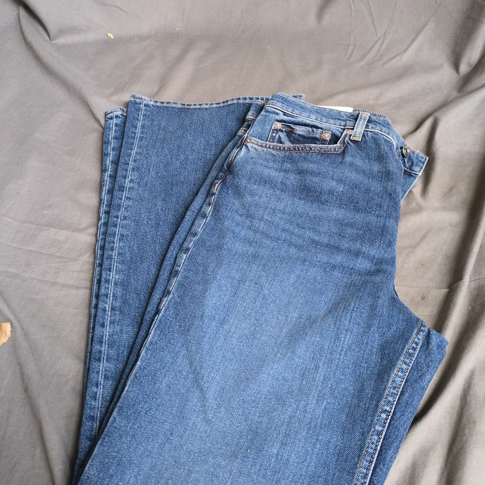 RAIN HIGH WAIST JEANS – SLIM FIT, FLARED LEG, SIZE 30