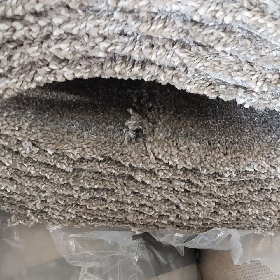 ROLL OF QUALITY SUBLIME 3237/0850 CARPET IN MUDSLIDE COLOUR - APPROXIMATELY 8-10M L X 4M W
