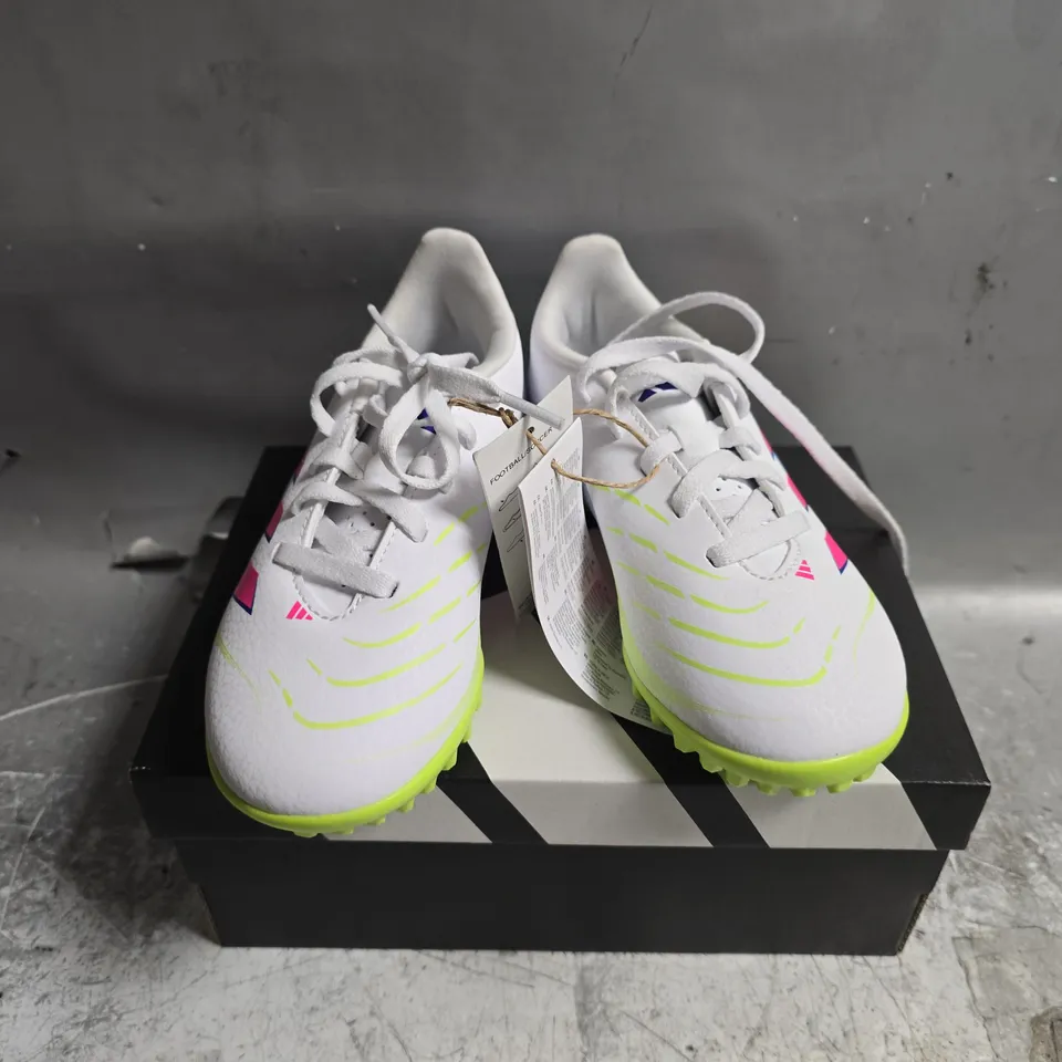 BOXED PAIR OF ADIDAS PREDATOR CLUB TF J BOOTS IN WHITE - UK 13K