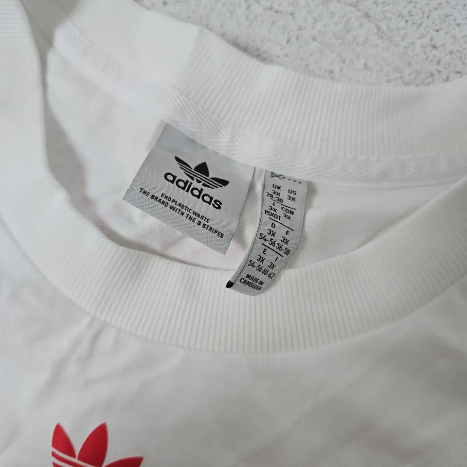 ADIDAS ALWAYS ORIGINAL TEE IN WHITE - UK 3X 28-30