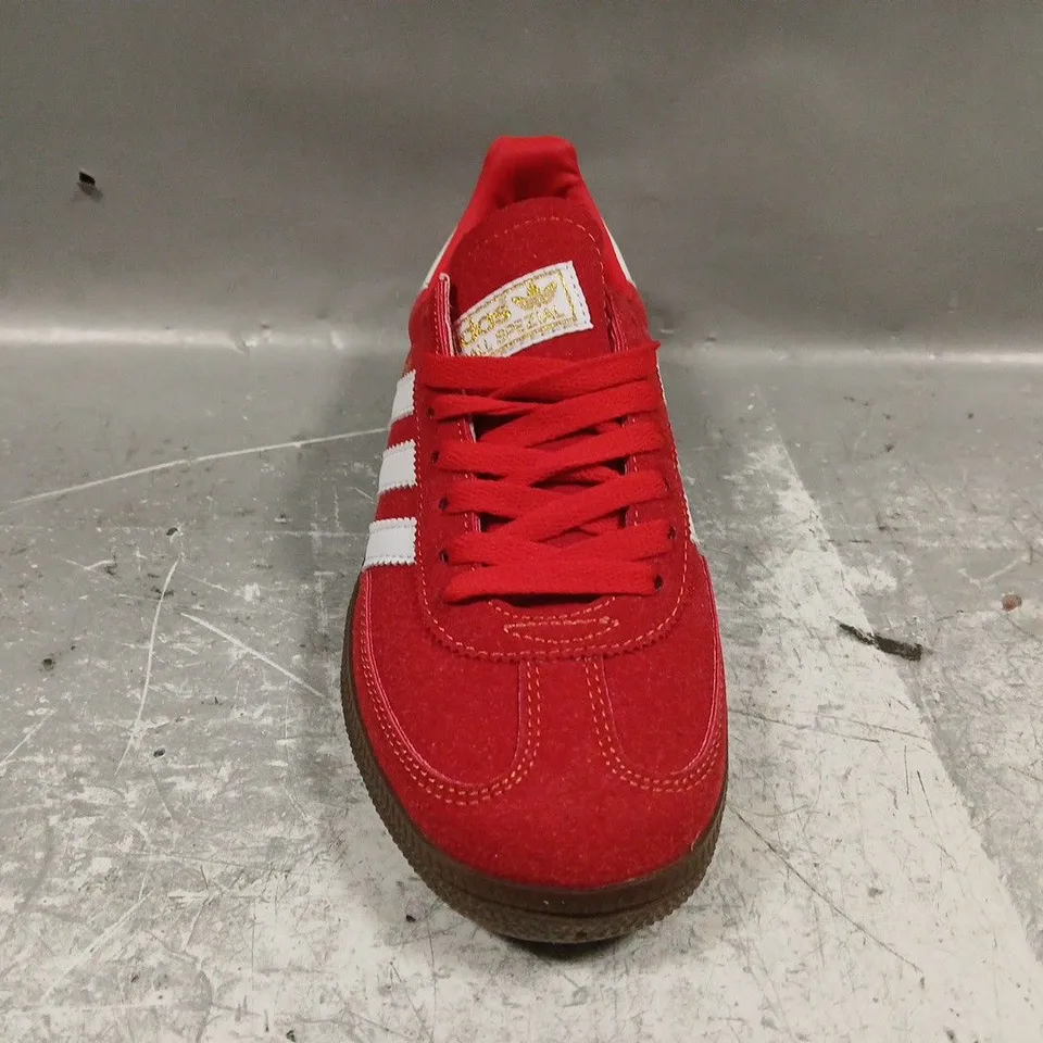 BOXED PAIR OF ADIDAS HANDBALL SPEZIAL SHOES IN RED SIZE UK 5.5