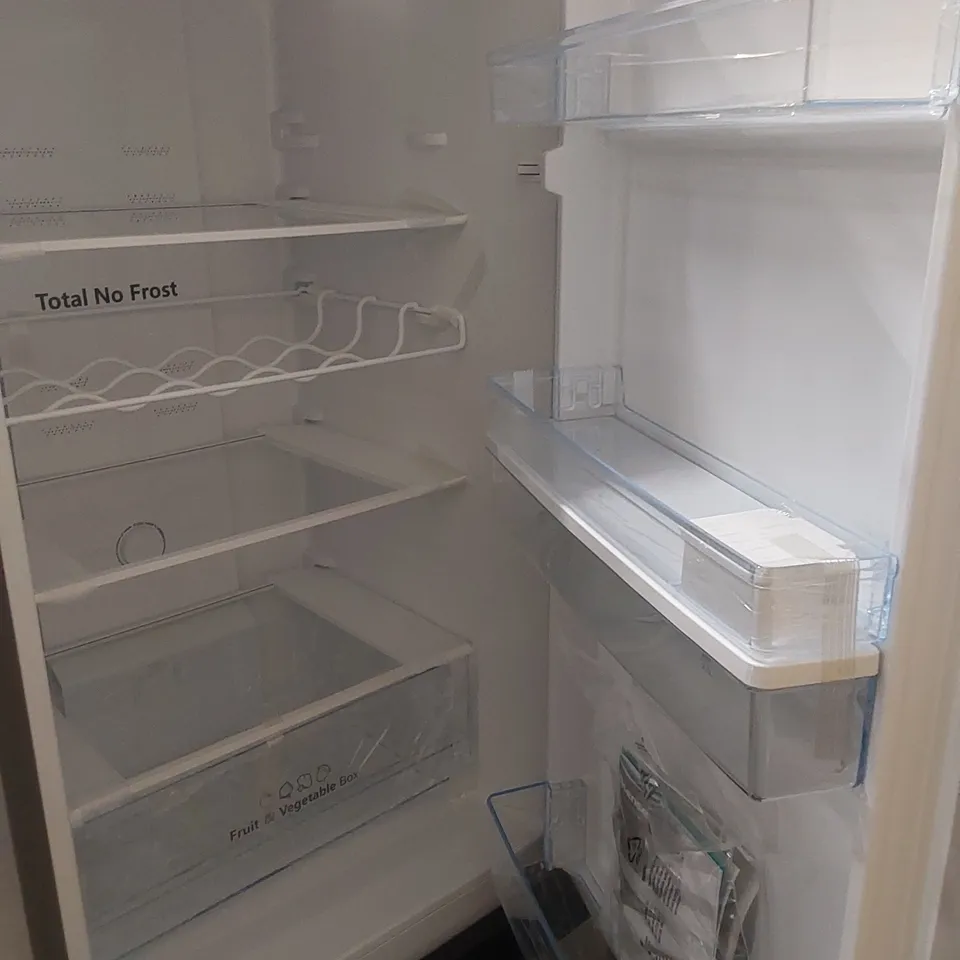 HISENSE RB327N4WCE 55cm FREESTANDING 50/50 FRIDGE FREEZER SILVER - UNPROCESSED RAW RETURN