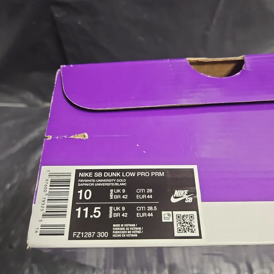 NIKE SB DUNK LOW PRO PRM SNEAKERS – RED/GREEN/YELLOW (US MENS 10 / US WOMENS 11.5)