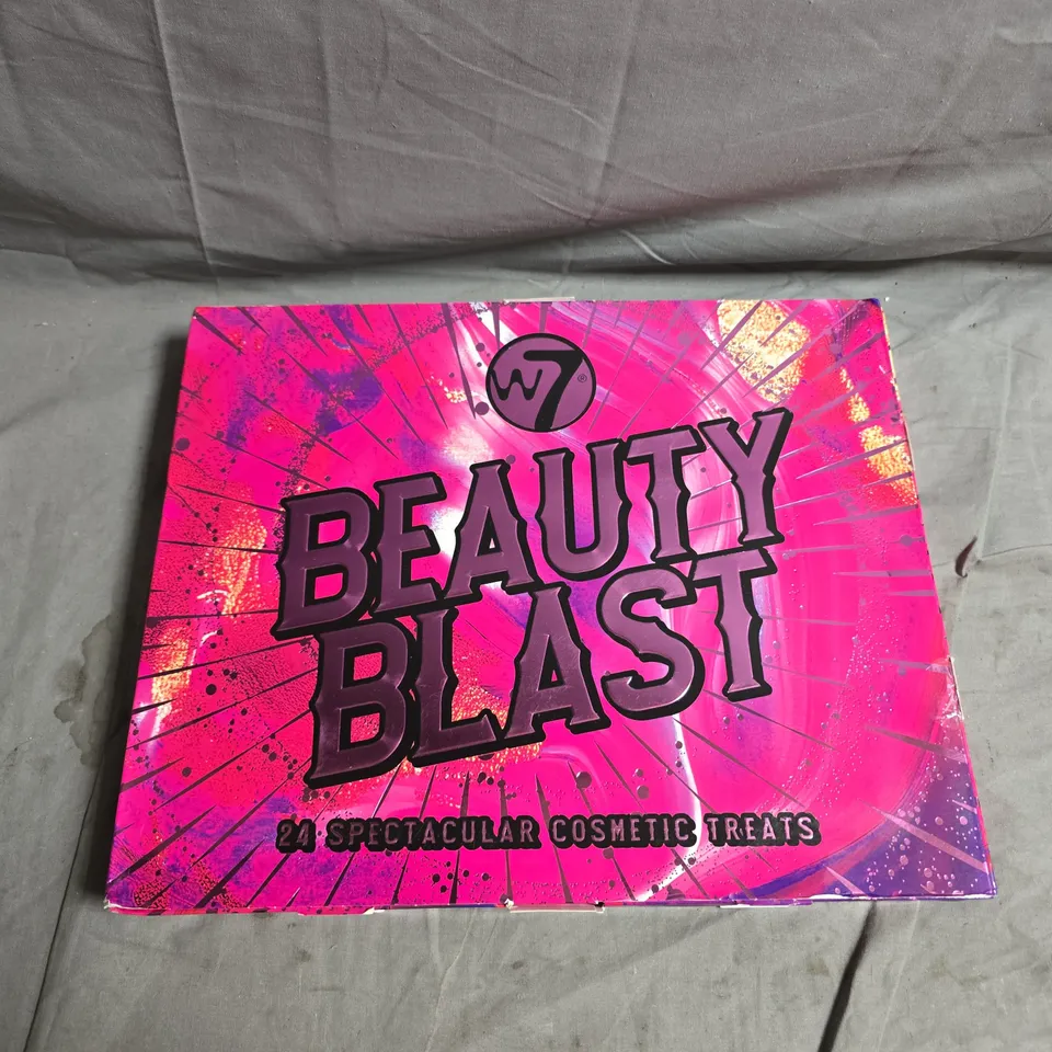W7 BEAUTY BLAST COSMETIC TREATS BEAUTY SET