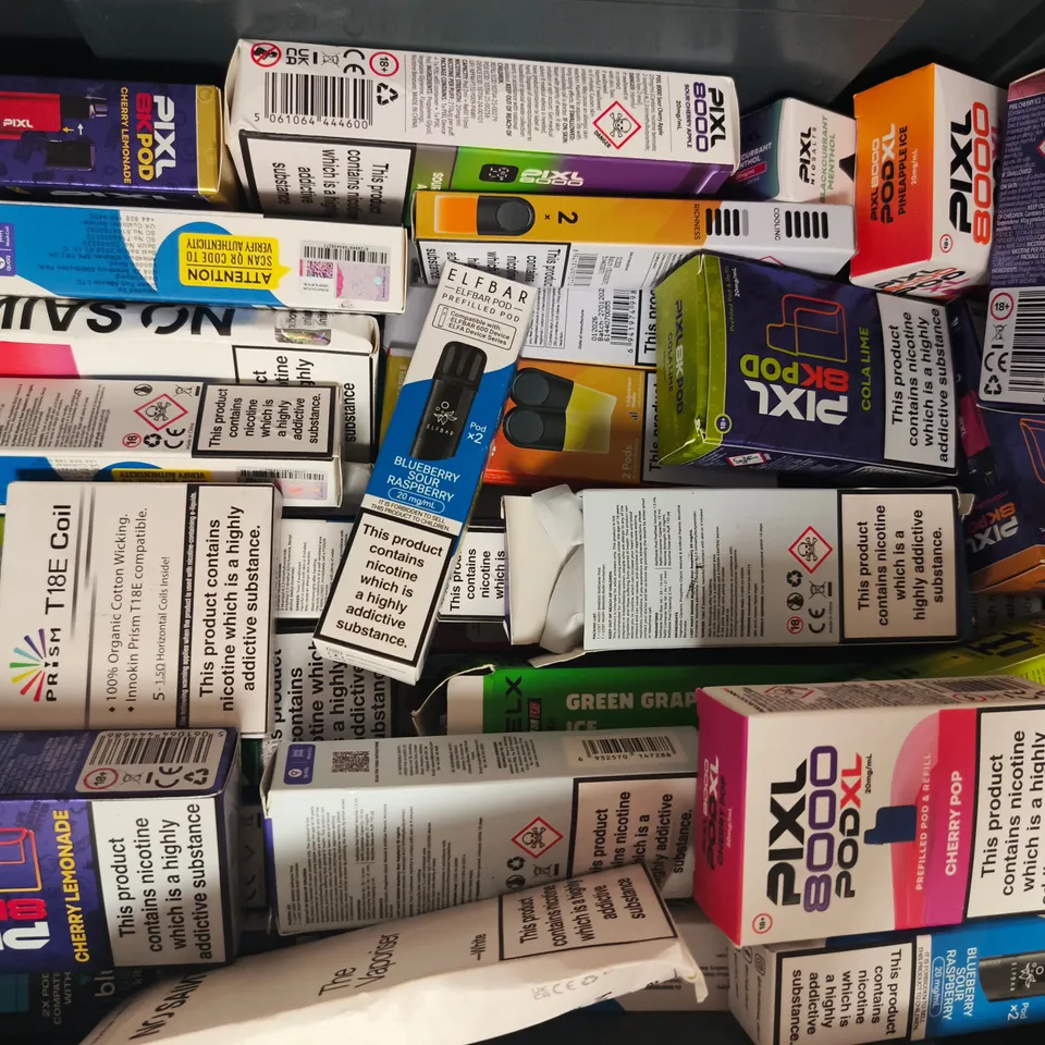 APPROXIAMTELY 15 ASSORTED VAPING PRODUCTS - COLLECTION ONLY