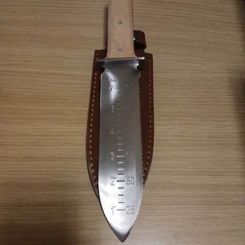 WOODEN-HANDLE KNIFE WITH BUILT-IN INCH-SCALE BLADE – LEATHER SHEATH