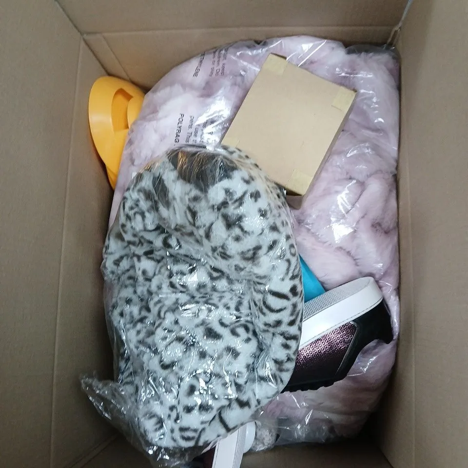 BOX OF APPROXIMATELY 12 ITEMS TO INCLUDE: ELECTRIC HOT WATER BOTTLE AND BRUSH GEL