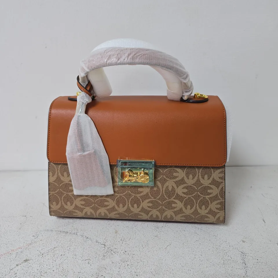 GUANCHI CROSSBODY BAG WITH HANDLE DROP IN BROWN